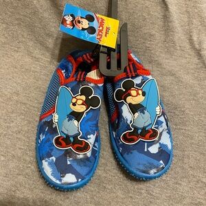 Boys Water Shoes Sz 11-12